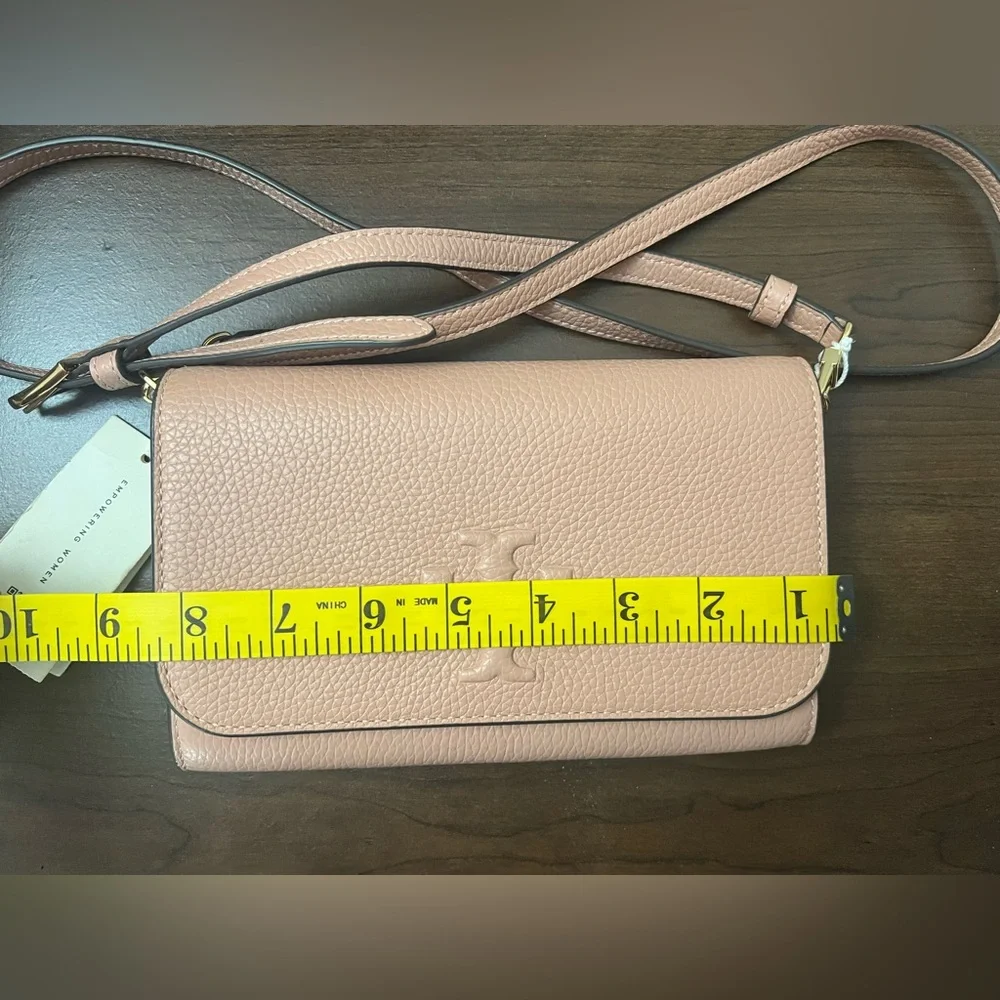 NWT! Tory Burch Thea Flat Wallet Pebbled Leather Crossbody Bag with Flat Wallet - Picture 5 of 13